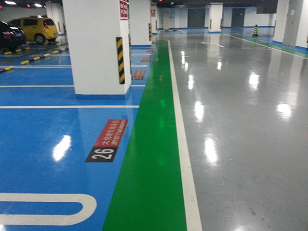 环氧地坪漆颜色搭配指南：优化装饰效果与区域划分(图1)