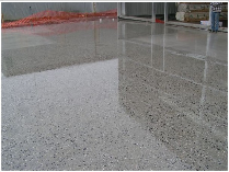 混凝土密封硬化剂对地坪工程亮度与防滑功能影响解析(图1) 混凝土密封硬化剂对地坪工程亮度与防滑功能影响解析(图1)