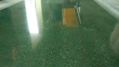 耐磨地坪镜面效果施工工艺及光泽度提升技术要点(图1)