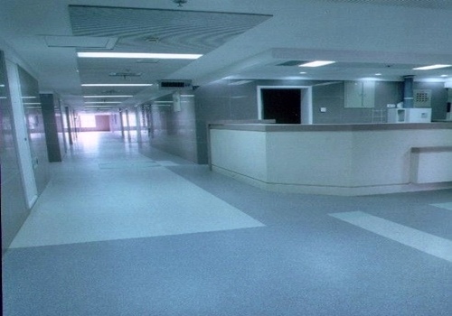 塑胶地板与PVC地板的区别解析,避免混淆认知误区(图1) 塑胶地板与PVC地板的区别解析,避免混淆认知误区(图1)