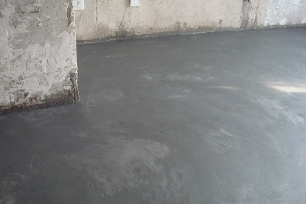 水泥混凝土地面施工工艺要点 避免起灰起砂的关键控制措施(图1) 水泥混凝土地面施工工艺要点 避免起灰起砂的关键控制措施(图1)