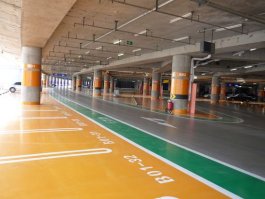 环氧地坪漆使用寿命详解：不同类型使用年限及保养要点