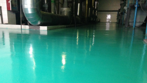 水性环氧地坪与油性环氧地坪优缺点对比分析