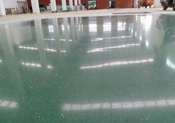 混凝土密封固化剂耐磨地坪施工工艺及优势分析(图1)