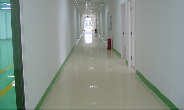 环氧地坪清洁保养全攻略，让你的地坪持久如新(图1)
