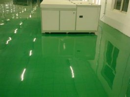 雨天施工环氧地坪漆注意事项及防潮处理方法