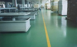 金刚砂耐磨地坪优缺点分析：施工特性与适用场景全面解读