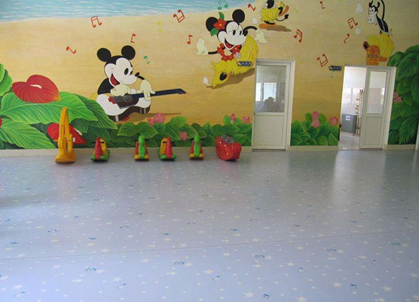 PVC地板隔音效果显著 有效降低噪音营造静音环境(图1)