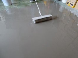 水泥自流平与环氧自流平地坪的区别对比分析