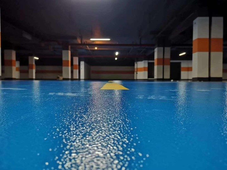 停车场橘皮皱面地坪