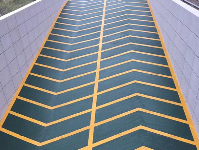 无震动止滑坡道(图1) 无震动止滑坡道